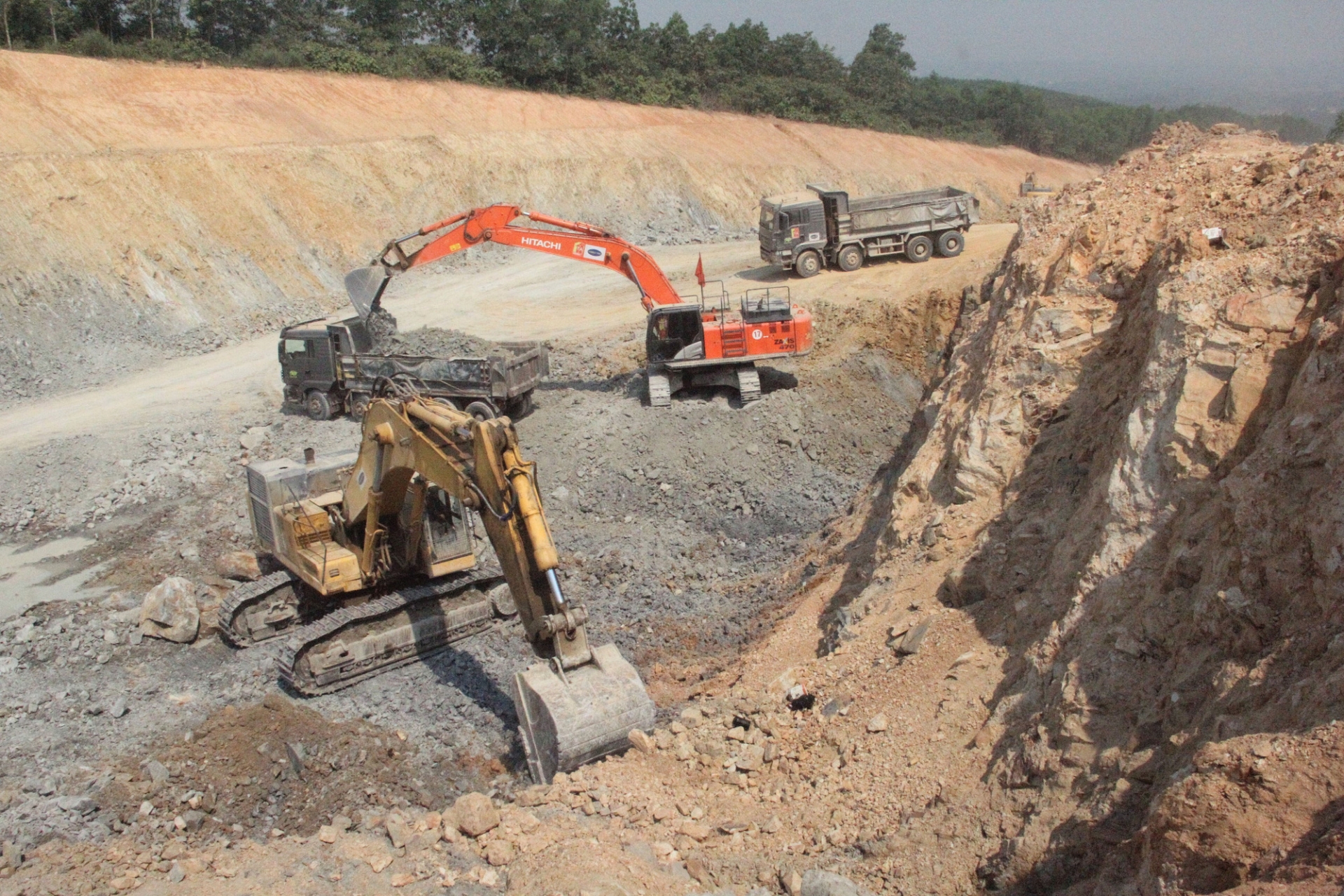 Hơn 8.300 tỷ đồng giải phóng mặt bằng cho cao tốc Bắc - Nam giai đoạn 2