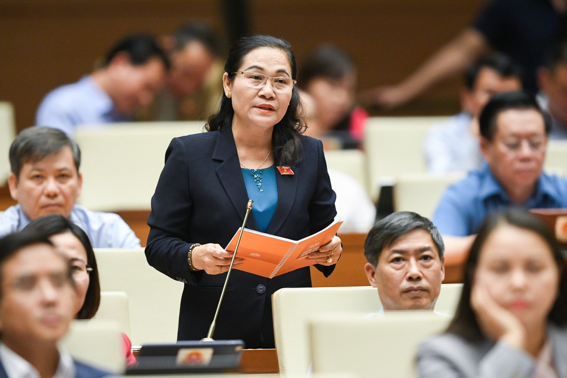 Giá nhà ở xã hội có nơi 20-25 triệu đồng/m2, bao giờ về đúng thu nhập của công nhân?