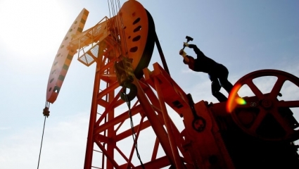 Nga đang bán dầu ra thị trường thế giới ở mức bao nhiêu sau quy định cấm của EU?