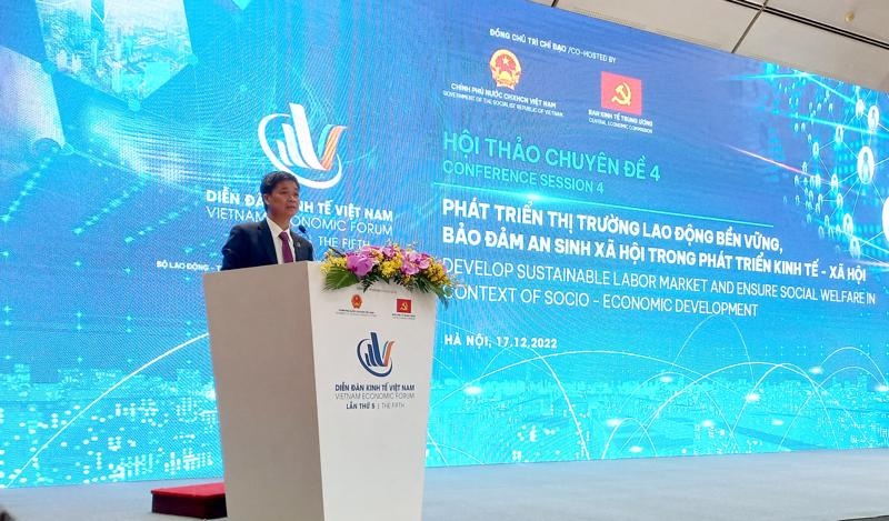 Cú sốc giữa mùa cao điểm có thể 