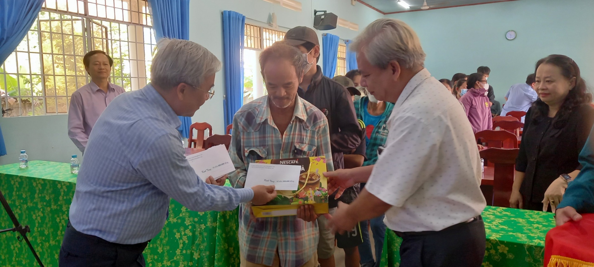 Hỗ trợ người có hoàn cảnh khó khăn và người lao động trong dịp Tết Quý Mão