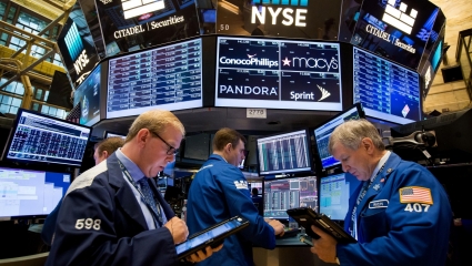 Dow Jones mất hơn 600 điểm do làn sóng chốt lời của nhà đầu tư
