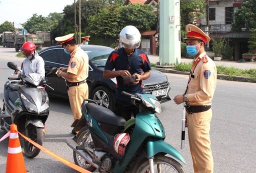 Người vi phạm giao thông chậm nộp phạt sẽ bị tính 'lãi ngày'