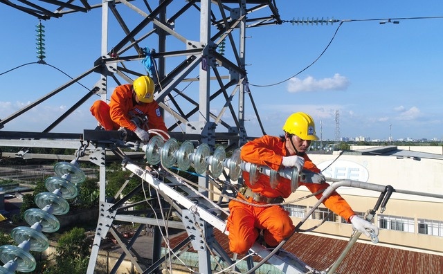 Thủ tướng yêu cầu không để thiếu nước, thiếu điện trong mùa nắng nóng, hạn hán
