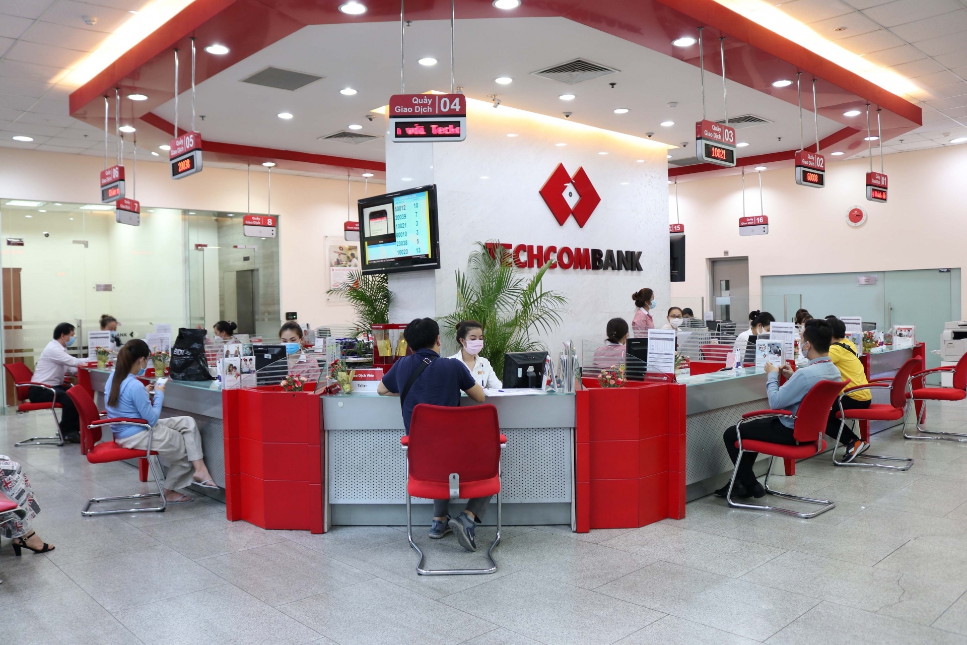 Techcombank (TCB) chi thêm 3.500 tỷ đồng mua lại trái phiếu trước hạn