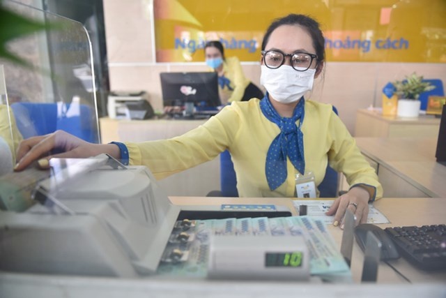 Lãi suất qua đêm liên ngân hàng đang dần tiệm cận vùng đáy lịch sử: Tiền rẻ đã trở lại