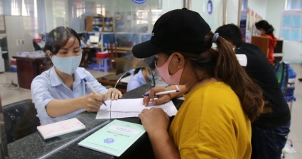 Tiền lương đóng bảo hiểm xã hội trong khu vực doanh nghiệp tăng chậm
