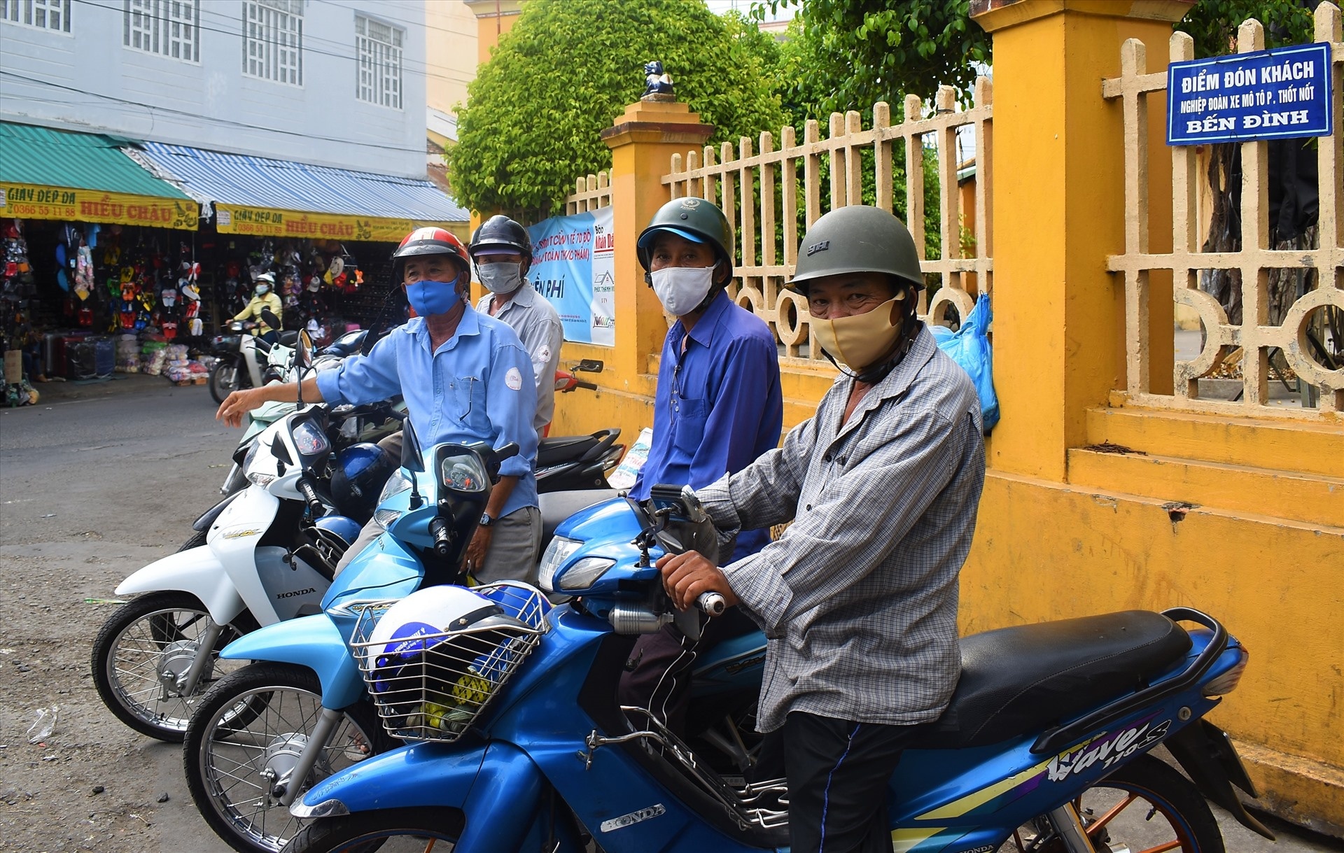Lao động phi chính thức ngày càng tăng.