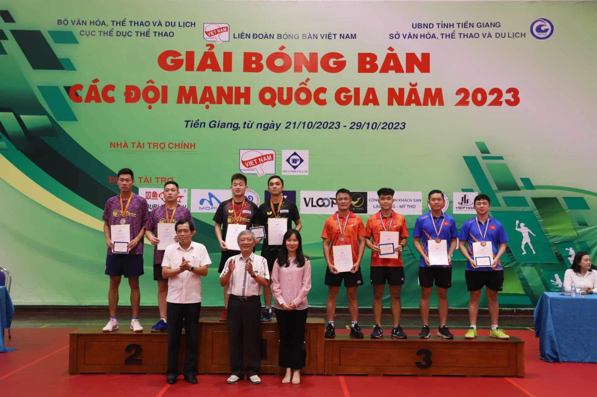 Bóng bàn Hà Nội T&T giành 2 huy chương vàng tại giải các đội mạnh quốc gia