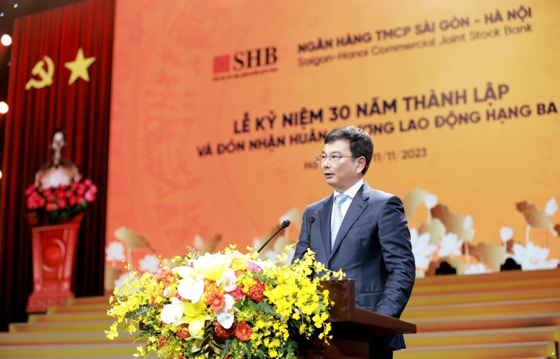 SHB nhận huân chương lao động hạng Ba nhân kỷ niệm 30 năm thành lập