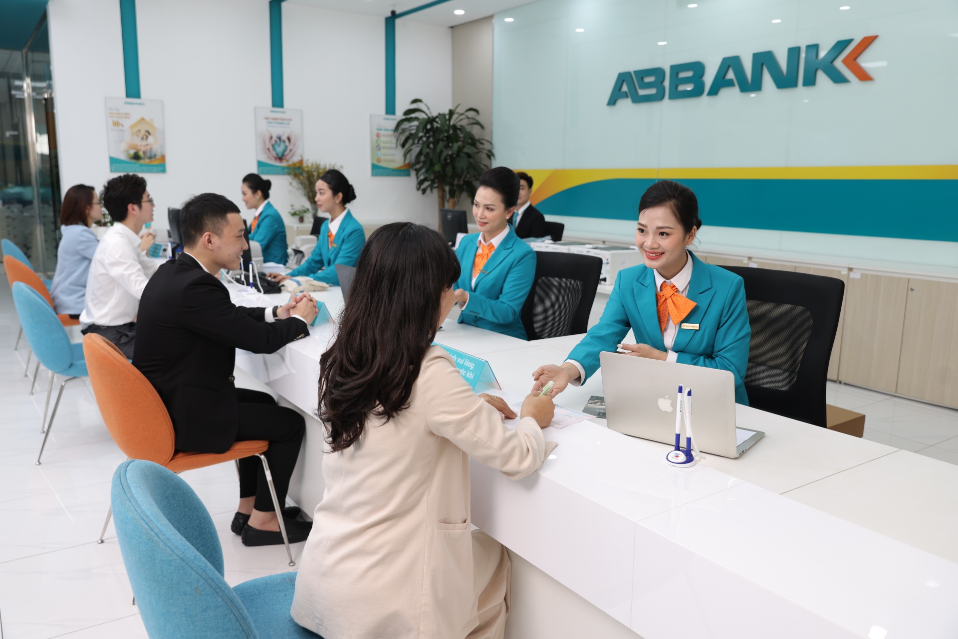 ABBANK đẩy mạnh Dự án Làm mới Chiến lược Ngân hàng và các công tác chuyển đổi