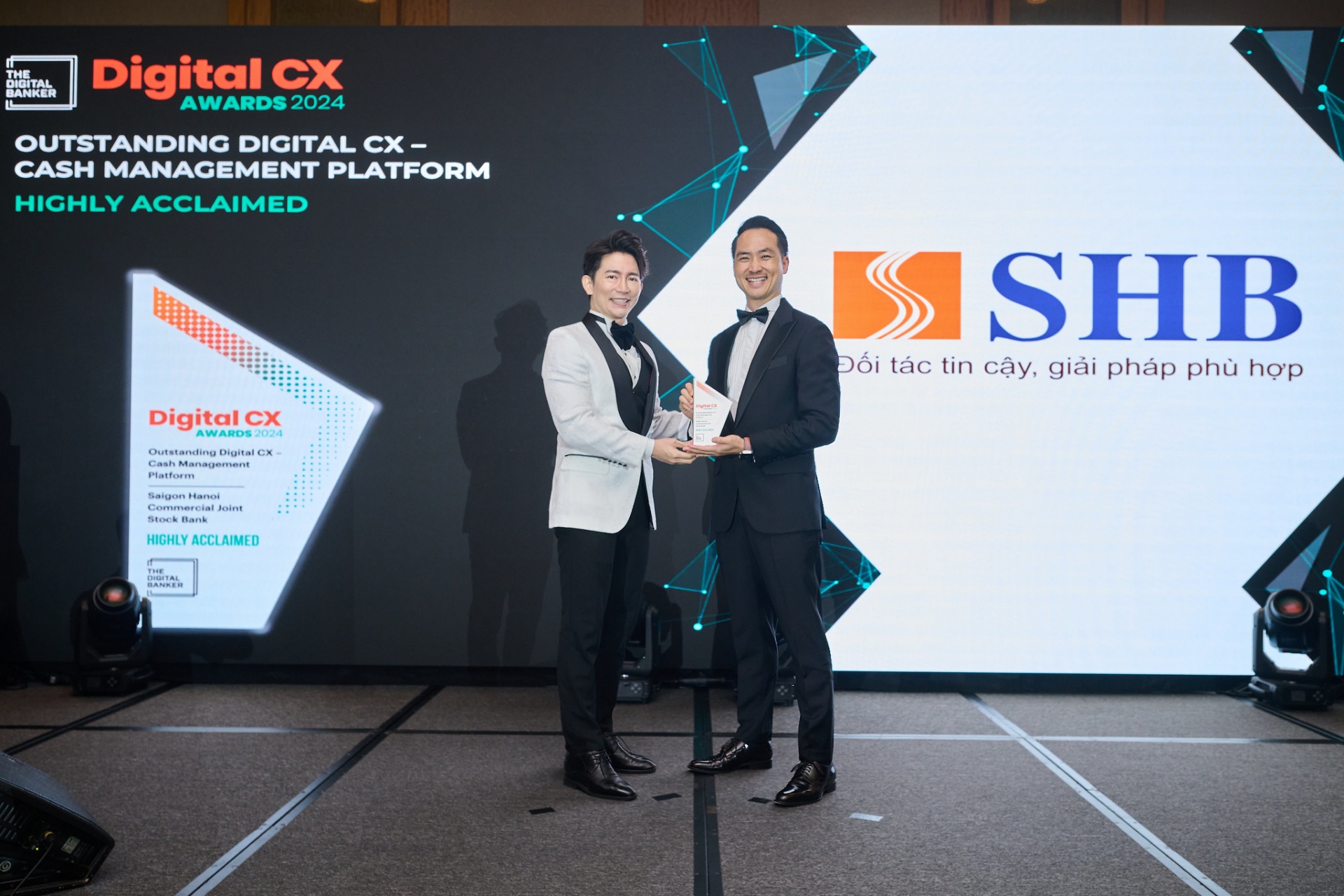 SHB là ngân hàng Việt Nam đầu tiên giành cú đúp giải thưởng tại Digital CX Awards 2024