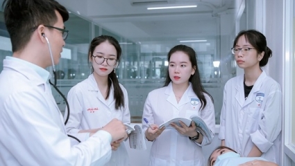 Cần lao động Việt Nam làm việc ngành y tá, điều dưỡng ở Cộng hòa Séc