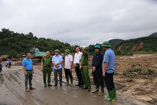 Đoàn công tác Petrovietnam thăm hỏi, hỗ trợ người dân Sơn La và Điện Biên khắc phục hậu quả mưa lũ