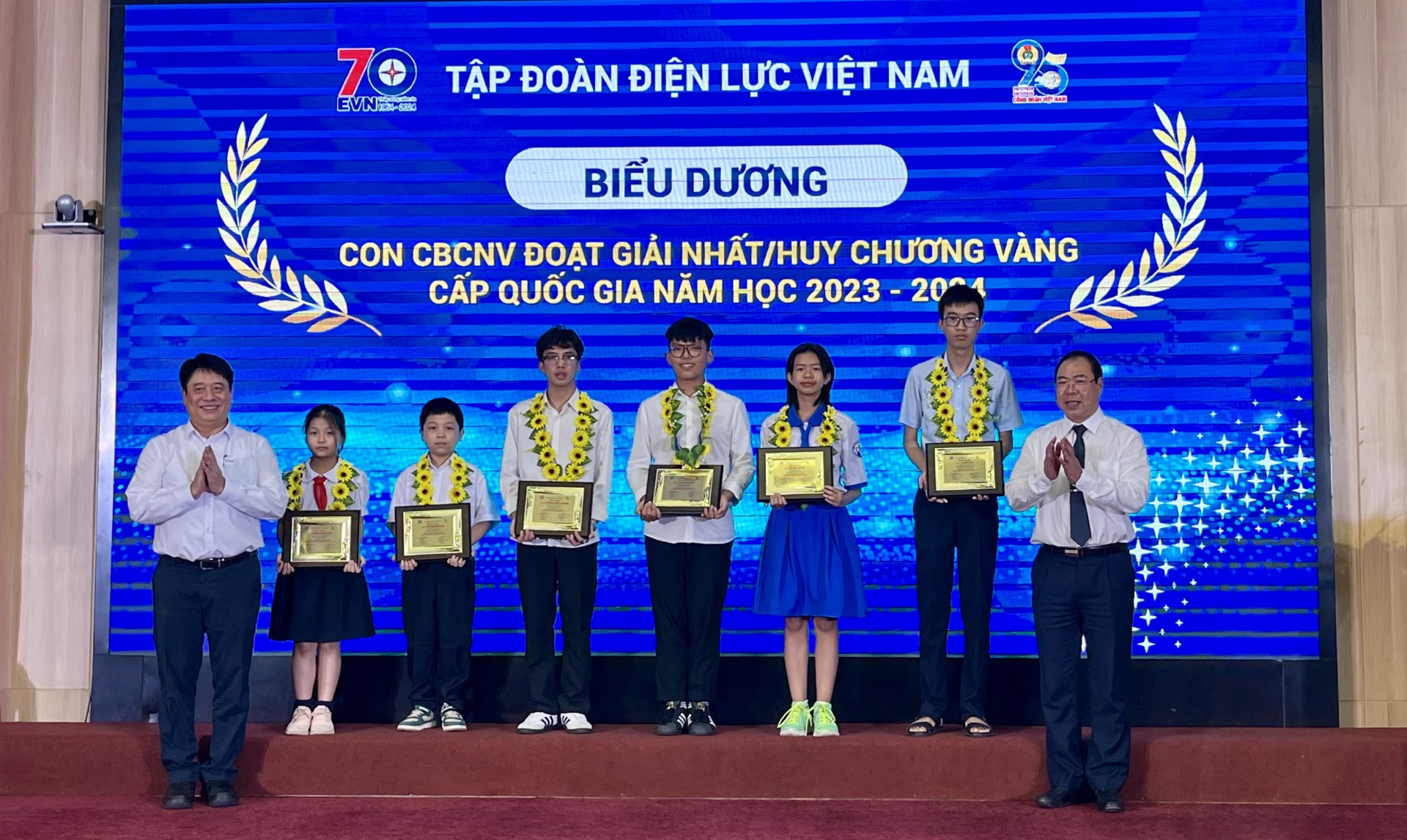 Công đoàn EVN: Lan tỏa tinh thần hiếu học, chăm lo thế hệ tương lai của các gia đình CBCNV ngành điện lực