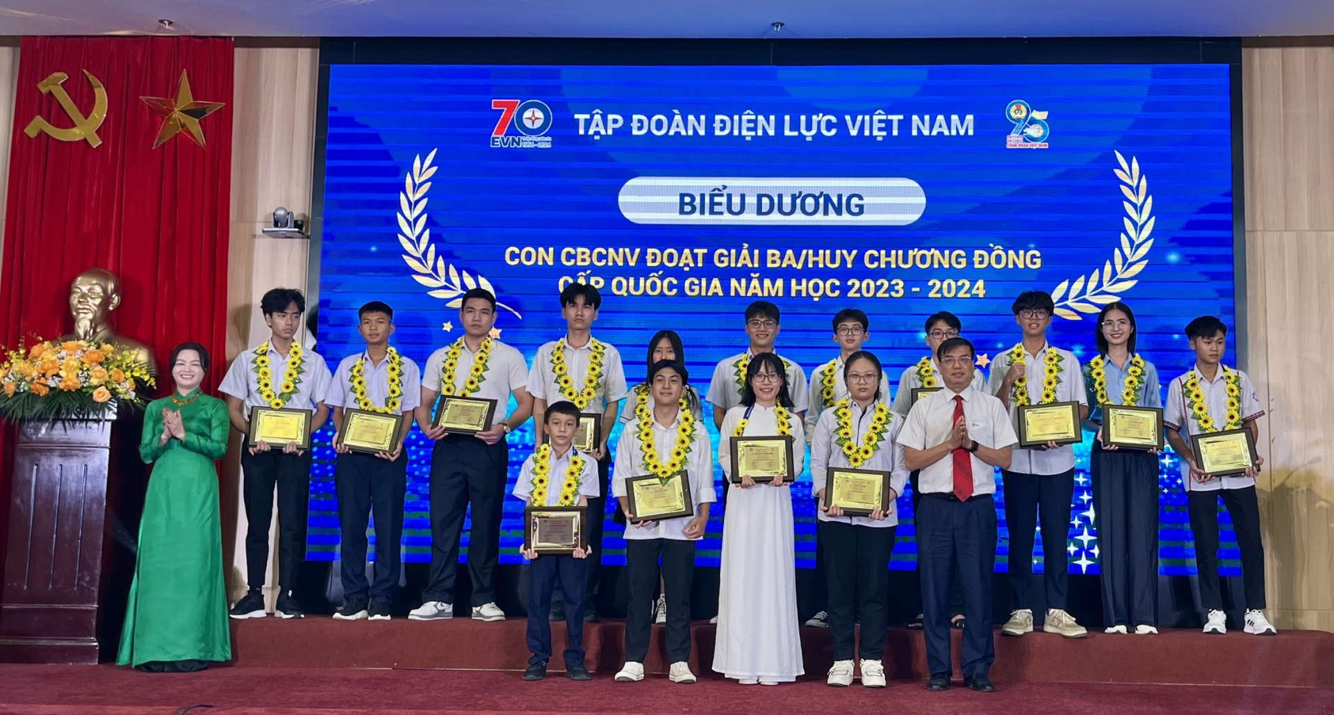 Công đoàn EVN: Lan tỏa tinh thần hiếu học, chăm lo thế hệ tương lai của các gia đình CBCNV ngành điện lực