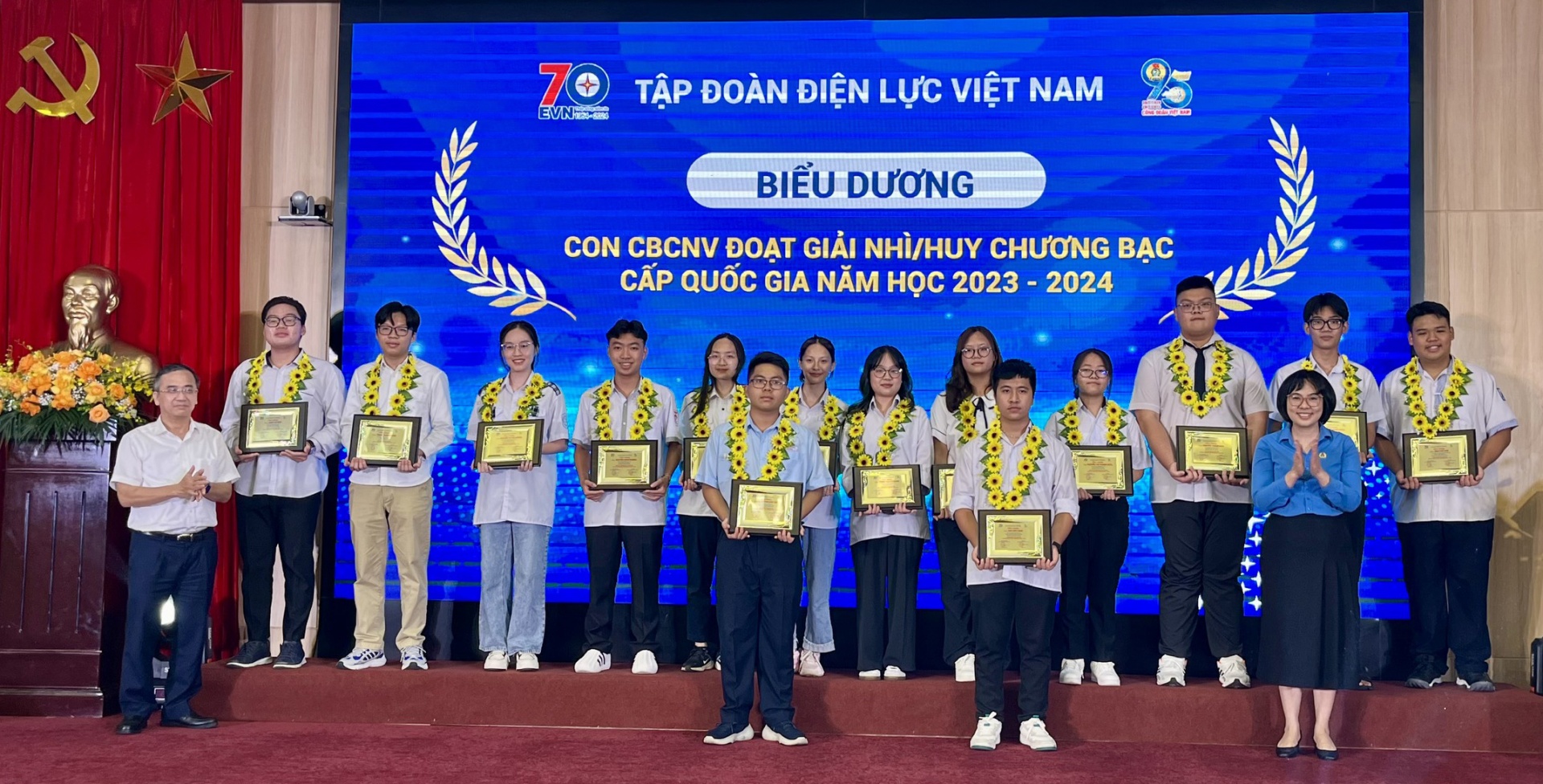 Công đoàn EVN: Lan tỏa tinh thần hiếu học, chăm lo thế hệ tương lai của các gia đình CBCNV ngành điện lực