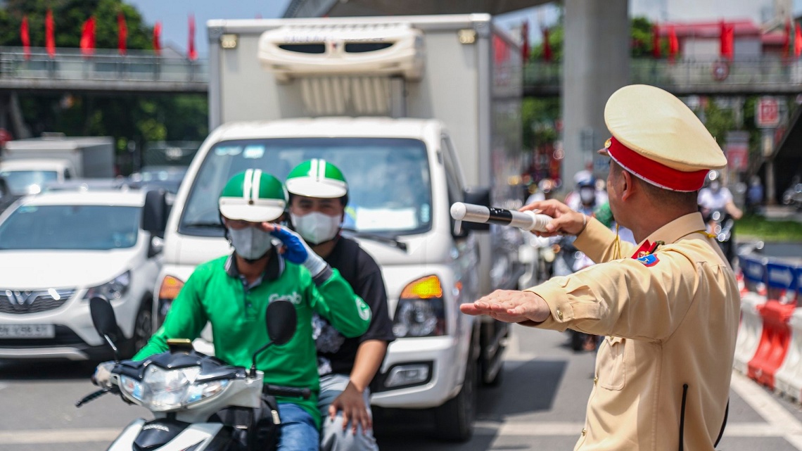 Phân luồng giao thông để hạn chế ùn tắc trong ngày cuối kỳ nghỉ lễ 2/9