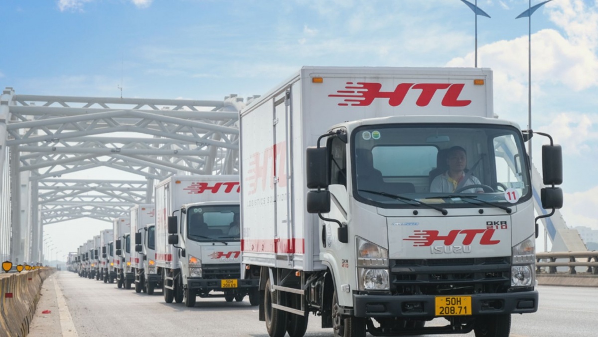 Công ty TNHH Giải pháp hậu cần HTL chậm đóng bảo hiểm xã hội 15 tháng hơn 7,2 tỷ đồng cho lao động. Số liệu chậm đóng tính đến hết ngày 30/9/2024, cập nhật ủy nhiệm chi đến hết ngày 08/10/2024.