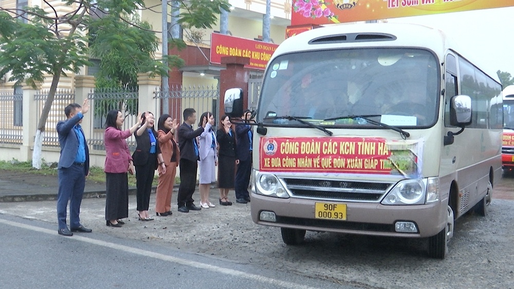 Những chuyến tàu, xe công đoàn an toàn