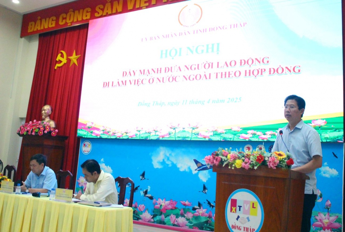 Xuất khẩu lao động trong bối cảnh tinh gọn bộ máy: Cần chiến lược quốc gia bài bản và bền vững Xuất khẩu lao động trong bối cảnh tinh gọn bộ máy: Cần chiến lược quốc gia bài bản và bền vững