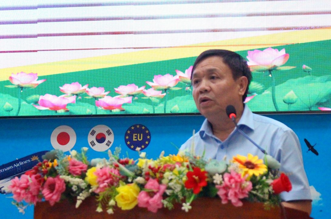 Xuất khẩu lao động trong bối cảnh tinh gọn bộ máy: Cần chiến lược quốc gia bài bản và bền vững Xuất khẩu lao động trong bối cảnh tinh gọn bộ máy: Cần chiến lược quốc gia bài bản và bền vững