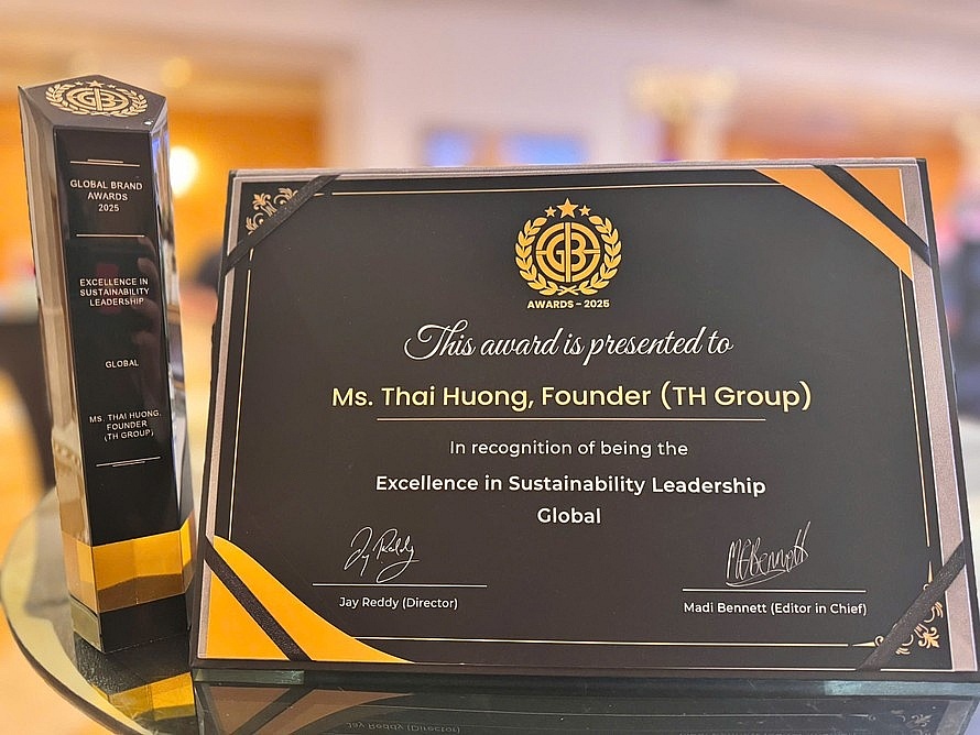 Anh hùng Lao động Thái Hương, Nhà sáng lập TH được Tạp chí Global Brand vinh danh “Nhà lãnh đạo xuất sắc trong Phát triển bền vững toàn cầu 2025”.