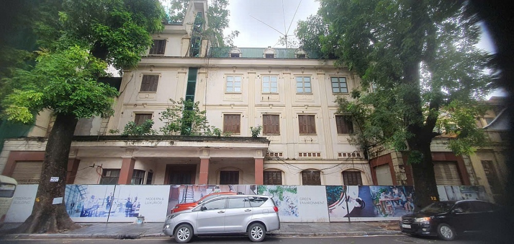 tòa nhà số 4 Đặng Thái Thân (ngay sát khách sạn Hilton) lại “cửa đóng, then cài”, bỏ hoang. tòa nhà số 4 Đặng Thái Thân (ngay sát khách sạn Hilton) lại “cửa đóng, then cài”, bỏ hoang.