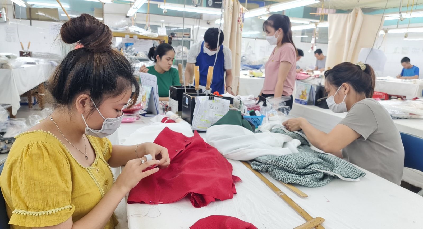 Hàng nghìn người lao động bị ảnh hưởng việc làm dịp cuối năm