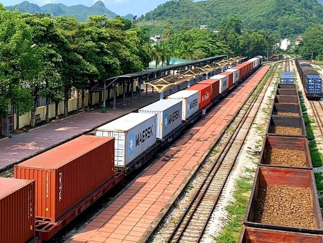 Tái thiết logistics và tuyến đường sắt container xuyên giới hạn ảnh 4