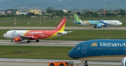 Sân bay Tân Sơn Nhất sôi động trở lại sau gần 2 năm