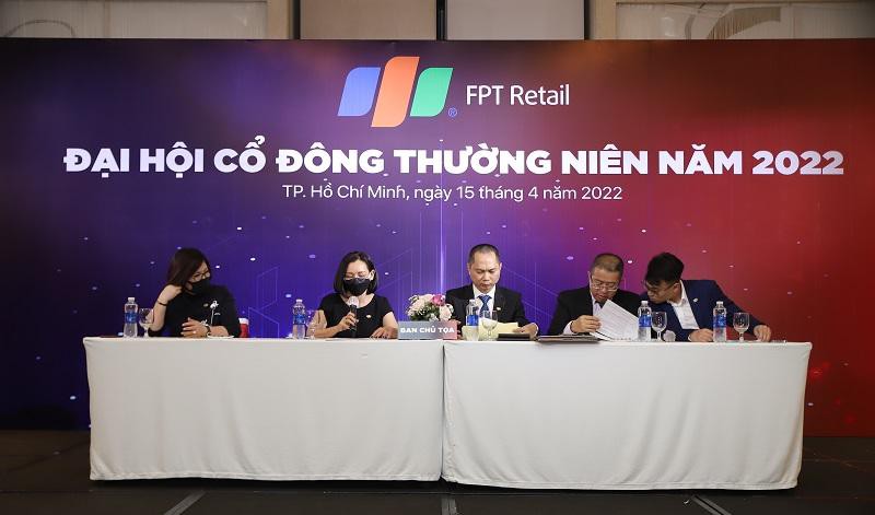 FPT Retail đặt mục ti&ecirc;u l&atilde;i hơn 700 tỷ