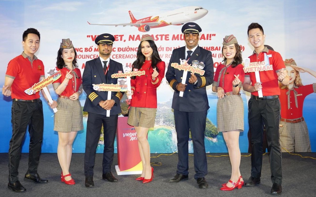 Vietjet c&ocirc;ng bố v&agrave; khai trương th&ecirc;m 4 đường bay kết nối c&aacute;c điểm đến h&agrave;ng đầu của hai nước Việt Nam v&agrave; Ấn Độ, bao gồm Tp.Hồ Ch&iacute; Minh/H&agrave; Nội - Mumbai v&agrave; Ph&uacute; Quốc - New Delhi/Mumbai.