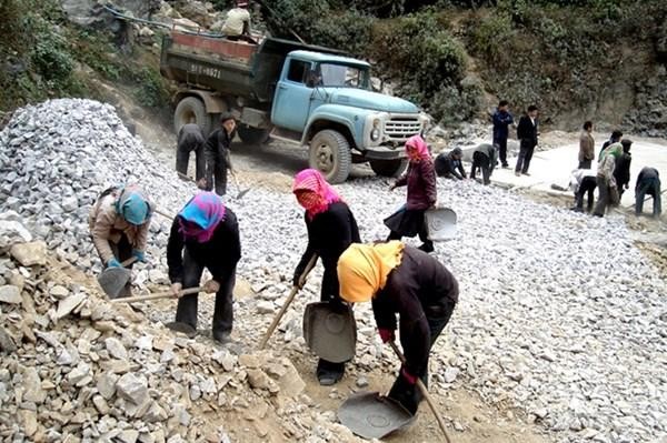 Cảnh b&aacute;o t&igrave;nh trạng c&ocirc;ng d&acirc;n xuất cảnh tr&aacute;i ph&eacute;p bị cưỡng bức lao động
