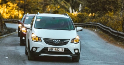 VinFast chính thức dừng kinh doanh xe ô tô chạy xăng để chuyển sang xe điện