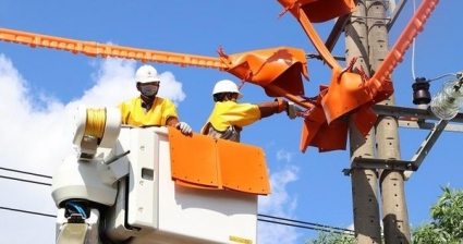 Nắng nóng gay gắt làm công suất tiêu thụ điện miền bắc lại lập đỉnh mới, EVN khuyến cáo sử dụng điện tiết kiệm