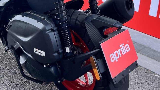 Chi tiết xe tay ga mới Aprilia SR GT gi&aacute; từ 97 triệu đồng ảnh 9