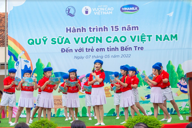 Vinamilk và Quỹ sữa Vươn cao Việt Nam tổ chức nhiều hoạt động đồng hành nhân dịp 15 thành lập ảnh 10